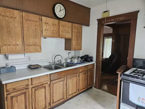 429 N Elm Ave, Jackson, MI 49202 photo 3