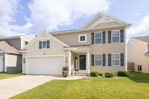 1319 Gardner Pond Ln, Vicksburg, MI 49097