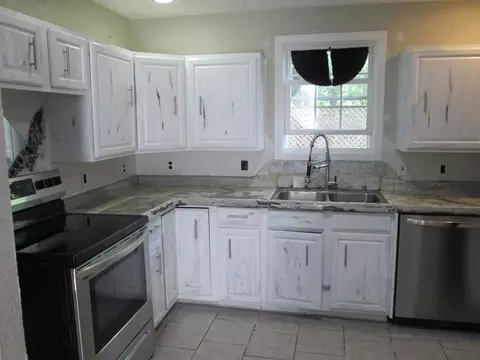 123 W Roe St, Buchanan, MI 49107 photo 8