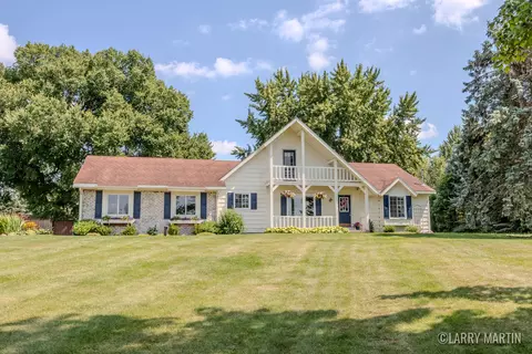 1612 Angling Rd, Grandville, MI 49418