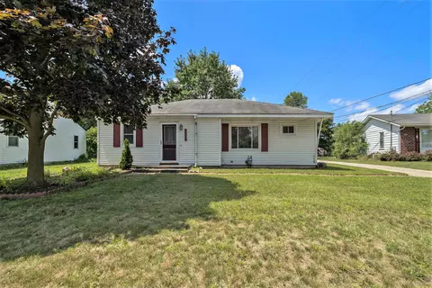 5301 Mick Ave SE, Kentwood, MI 49548