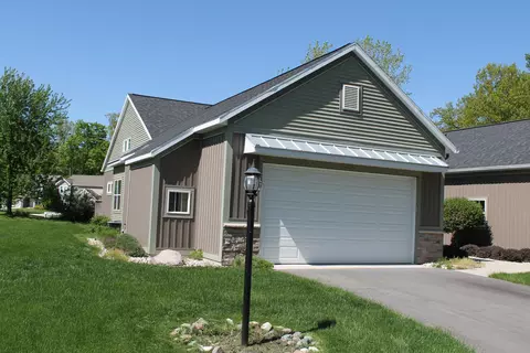 3959 Ravines Dr #3, Allendale, MI 49401