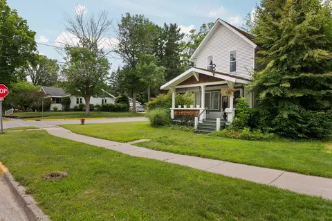 231 S Sears St, Reed City, MI 49677
