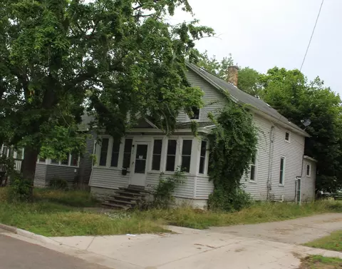 166 Mason Ave, Muskegon, MI 49441