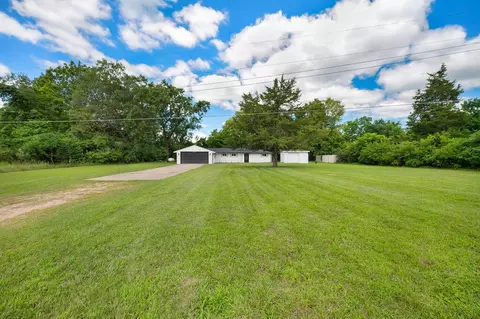 4351 E River Rd, Buchanan, MI 49107 photo 2
