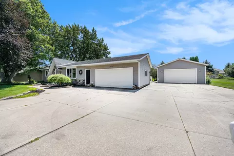 3752 New Holland St, Hudsonville, MI 49426