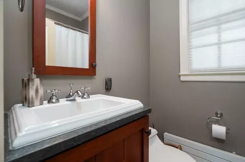 Bath - 100 Underdown Rd, Ann Arbor, MI 48105 photo 2 of 12