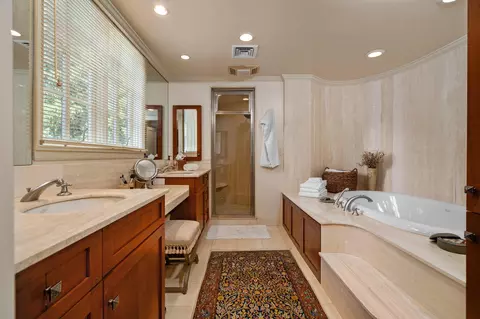 Bath - 100 Underdown Rd, Ann Arbor, MI 48105 photo 3 of 12