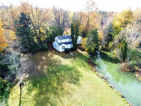 5320 Long Lake Rd, Reading, MI 49274