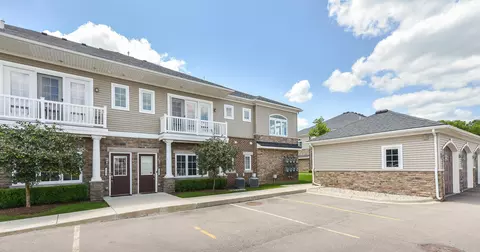 5539 Arbor Chase Dr, Ann Arbor, MI 48103