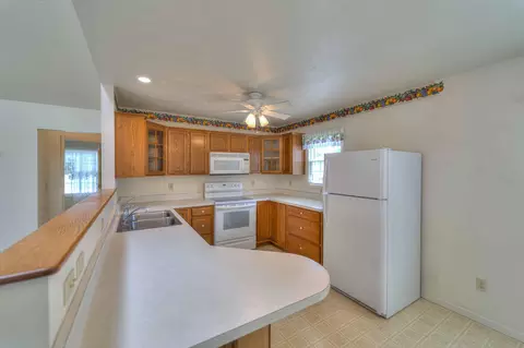3504 Wakefield Ct, Spring Arbor, MI 49283 photo 12