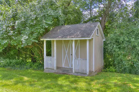 3504 Wakefield Ct, Spring Arbor, MI 49283 photo 6