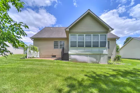 3504 Wakefield Ct, Spring Arbor, MI 49283 photo 4