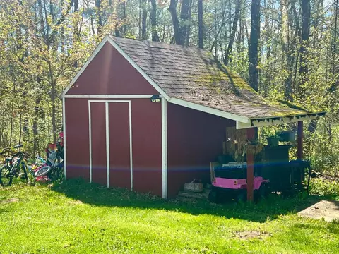 8810 S Bradby, Baldwin, MI 49304 photo 29