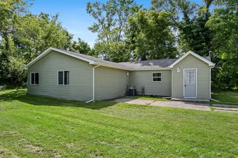 101 Trumble Ave, Jackson, MI 49203