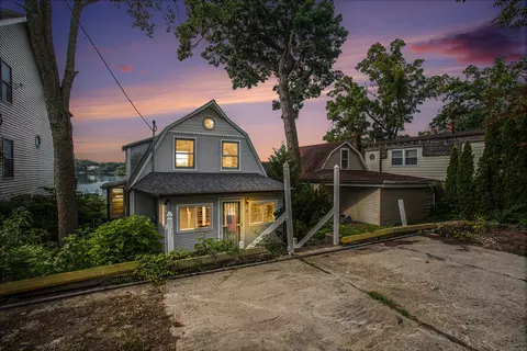17 Waweenork Dr, Battle Creek, MI 49015