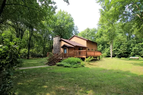 8260 W 116th St, Grant, MI 49327