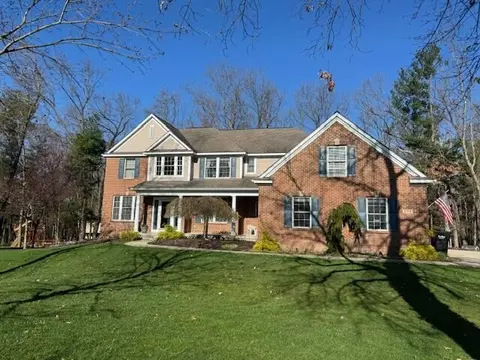 2154 Hearthside Dr SE, Ada, MI 49301