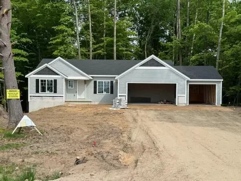 3000 E Peach Ct, Kent City, MI 49330