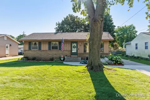 3464 Goodman Ave SW, Wyoming, MI 49519
