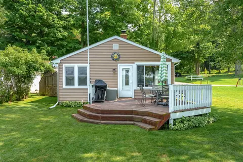 3119 Baseline Rd, Gobles, MI 49055