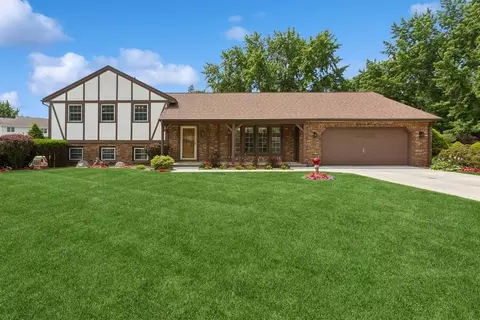 1816 Trafalgar Dr, St. Joseph, MI 49085