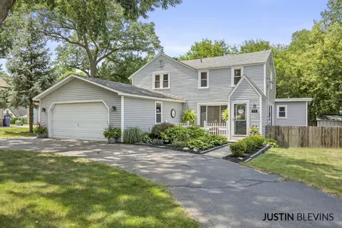 1511 Annie Ave NW, Grand Rapids, MI 49504