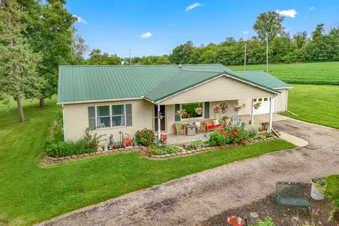 5980 Beecher Rd, Osseo, MI 49266