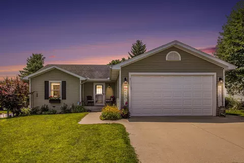 640 E Charles St, Hastings, MI 49058