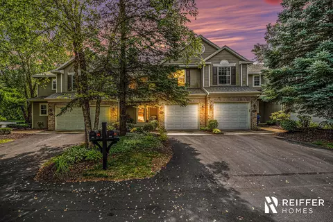 665 Abbey Mill Dr SE, Ada, MI 49301