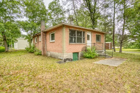 1266 Guthrie St, Baldwin, MI 49304