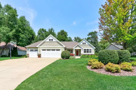 1701 Red Stem Dr, Holland, MI 49424