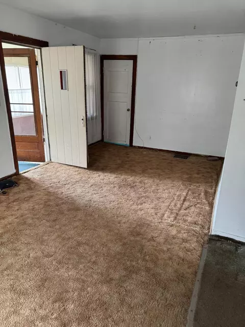 721 Caton Ave, Adrian, MI 49221 photo 6