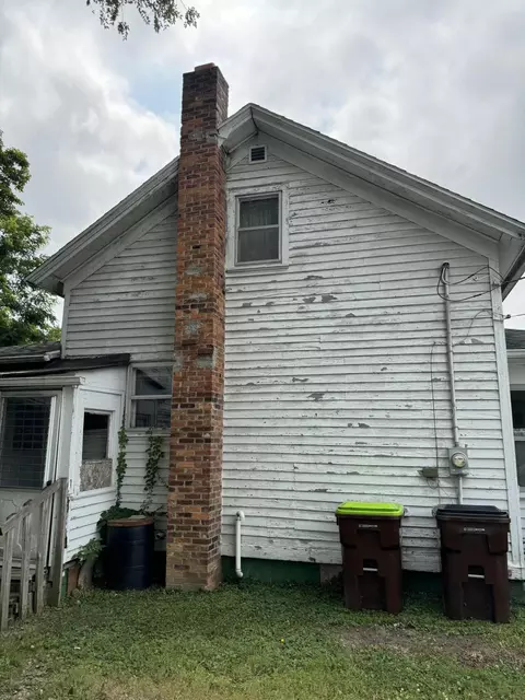 721 Caton Ave, Adrian, MI 49221 photo 3