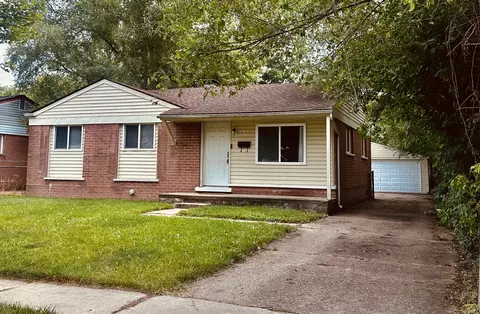 819 Calder Ave, Ypsilanti, MI 48198