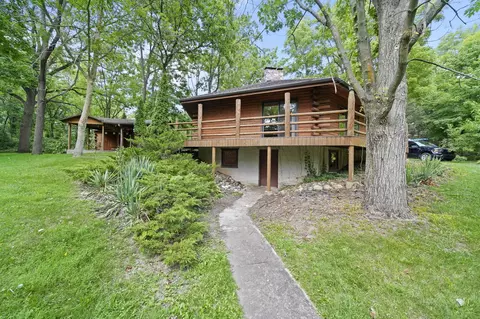 11350 Pleasant Shore Dr, Manchester, MI 48158