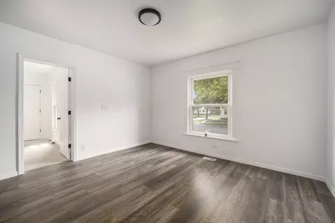 414 E Broadway St, Three Rivers, MI 49093 photo 6