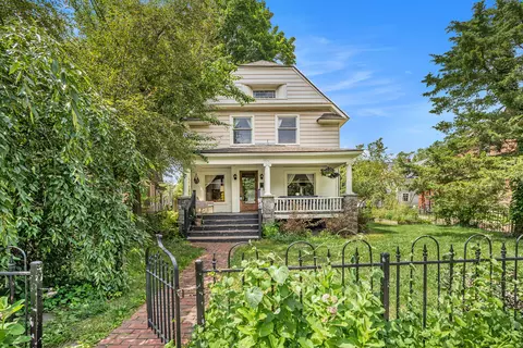 904 S Rose St, Kalamazoo, MI 49001