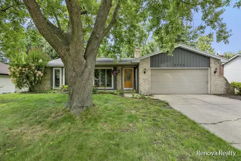 2243 Ancient Dr SW, Wyoming, MI 49519