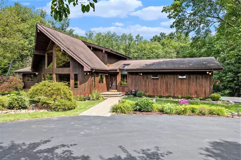783 Rose Dr, Ann Arbor, MI 48103 photo 3