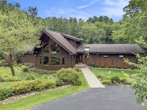 783 Rose Dr, Ann Arbor, MI 48103