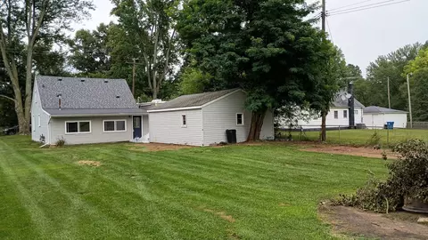 Exterior - 39495 Willis Rd, Belleville, MI 48111 photo 18 of 36