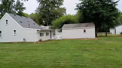 Exterior - 39495 Willis Rd, Belleville, MI 48111 photo 22 of 36