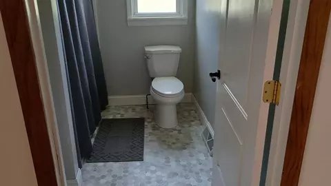 Bath - 39495 Willis Rd, Belleville, MI 48111 photo 4 of 5