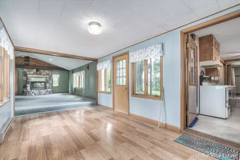 2871 River Rd, Hastings, MI 49058