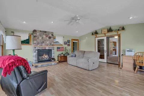 3119 Whipple Rd, Jackson, MI 49201 photo 2