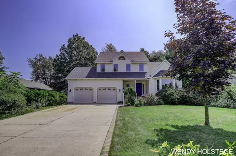 3898 Kerri Ct, Holland, MI 49424