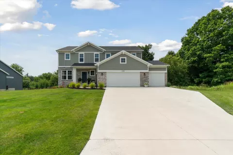 6783 Summer Meadows Ct NE, Rockford, MI 49341