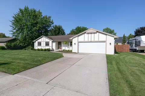 2361 Woodlawn Ave SE, Grand Rapids, MI 49546