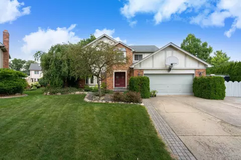 15021 Rohan Dr, Sterling Heights, MI 48313